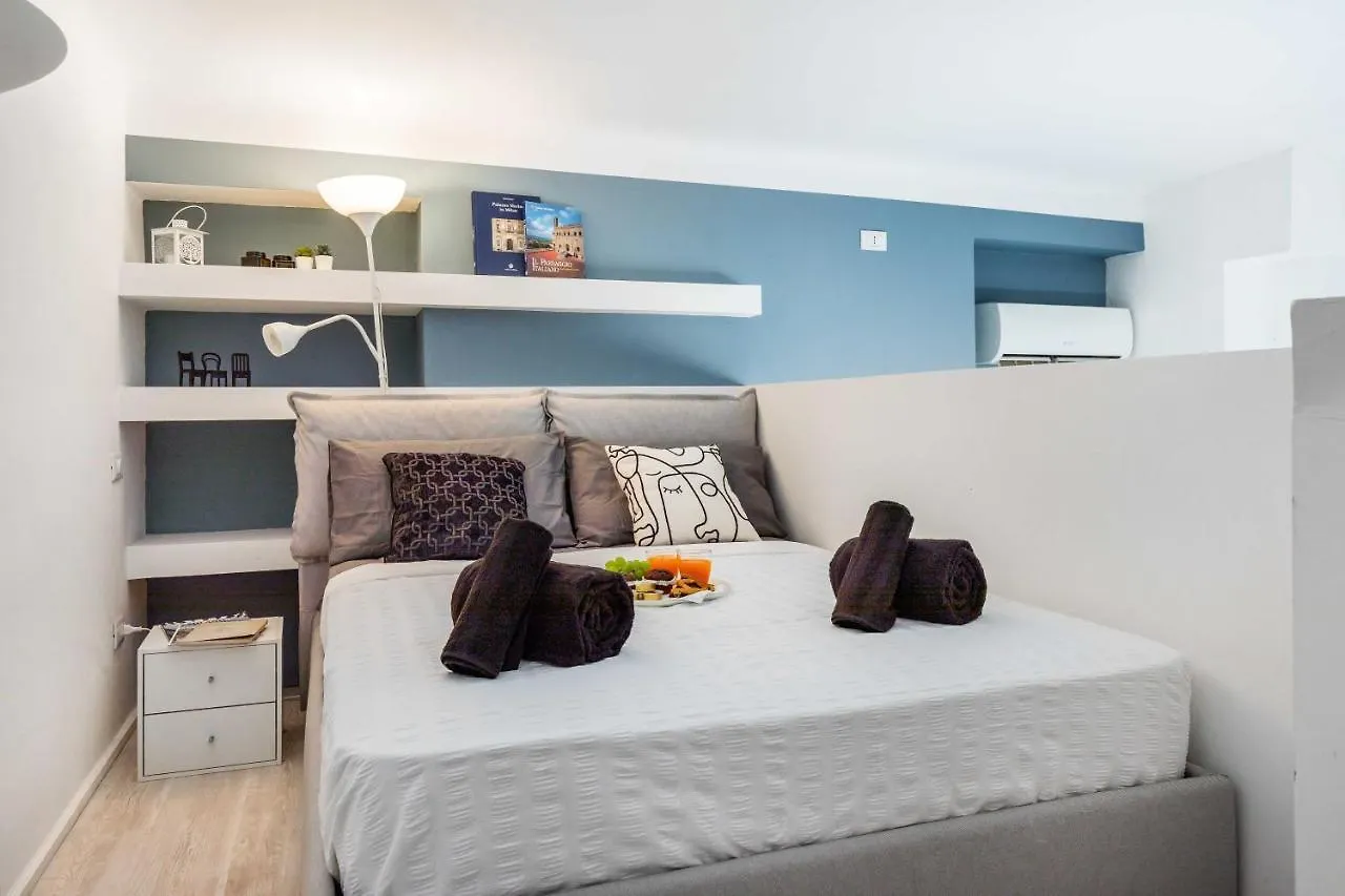 Duomo In 8 Stops Suite Deluxe Loft Milano İtalya
