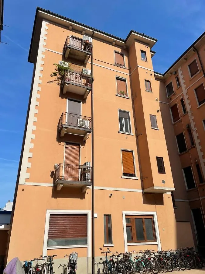 Duomo In 8 Stops Suite Deluxe Loft Milano